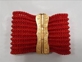 Lotto 74 - Importante bracciale in oro giallo 18 carati e cor