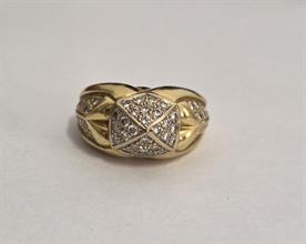 Lotto 62 - Anello in oro stile Deco'