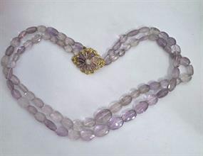 Lotto 70 - Elegante colliere in ametiste 