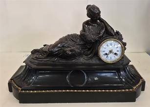Lotto 91 - Monumentale Orologio da tavolo